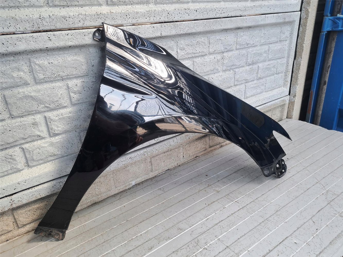 Aripa fata dreapta Toyota Camry 9 Ix 2017 2022 - Image 3