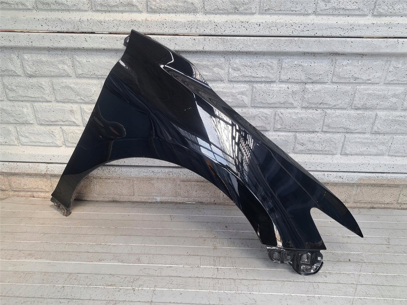 Aripa fata dreapta Toyota Camry 9 Ix 2017 2022