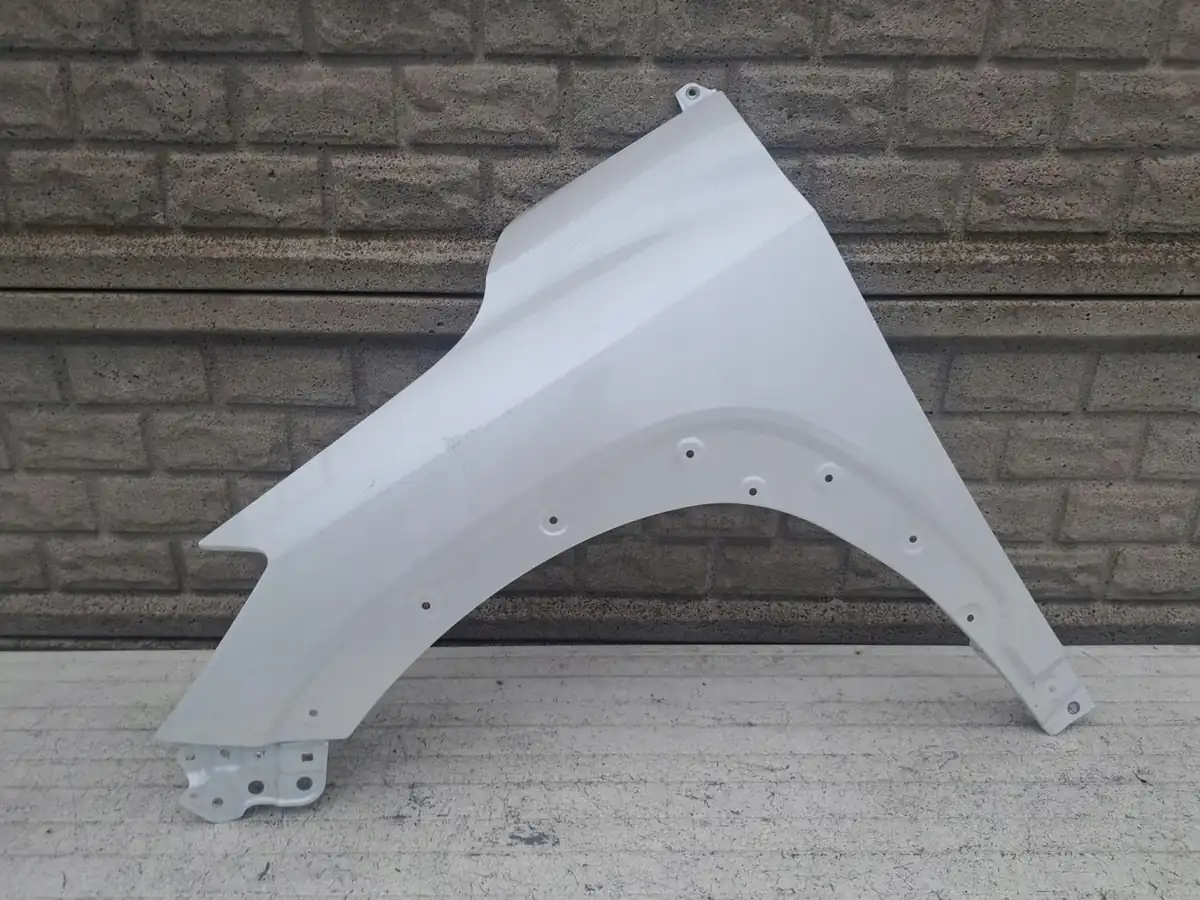 Aripa fata stanga Toyota Corolla Cross 2020 2024