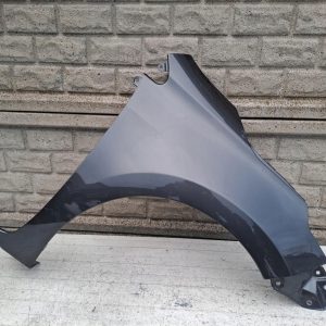 Aripa fata dreapta Toyota Corolla E16