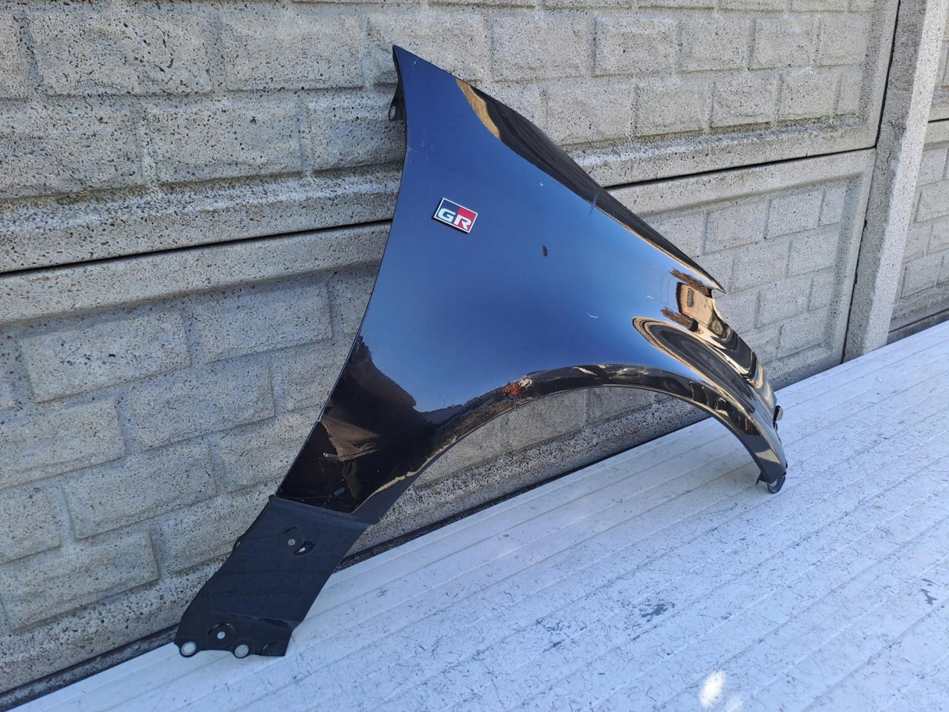Aripa fata dreapta Toyota Gr Yaris - Image 3