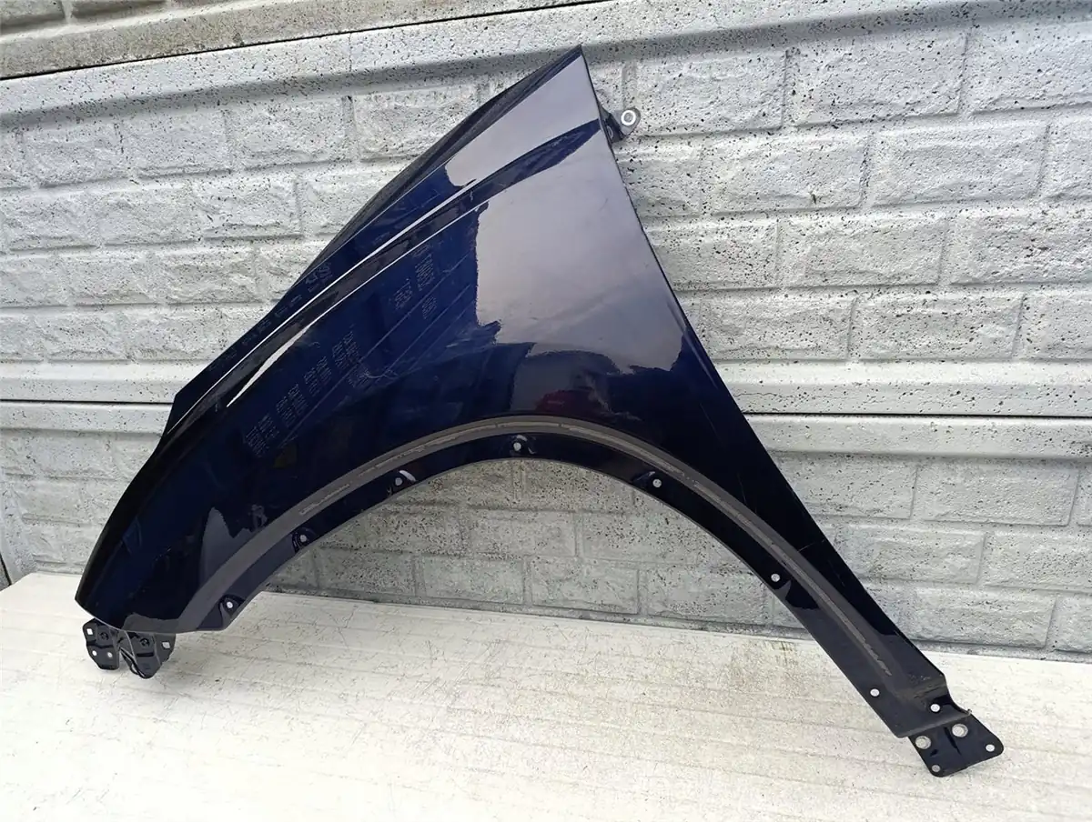 Aripa fata stanga Toyota Highlander 2021