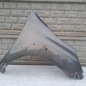 Aripa fata dreapta Toyota Hilux 15