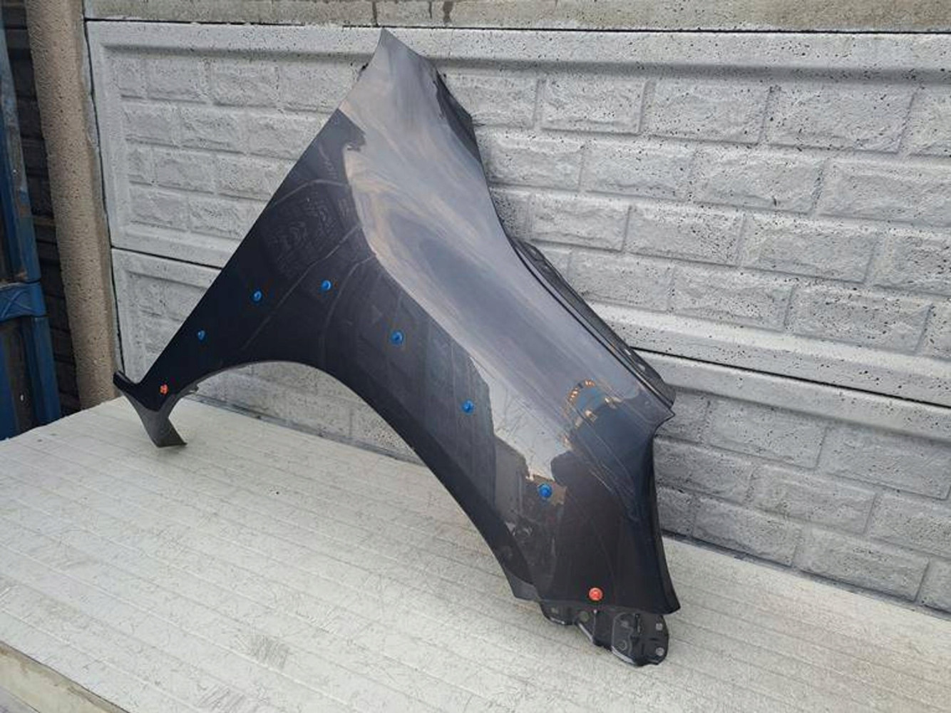 Aripa fata dreapta Toyota Hilux 2015 2020 - Image 2