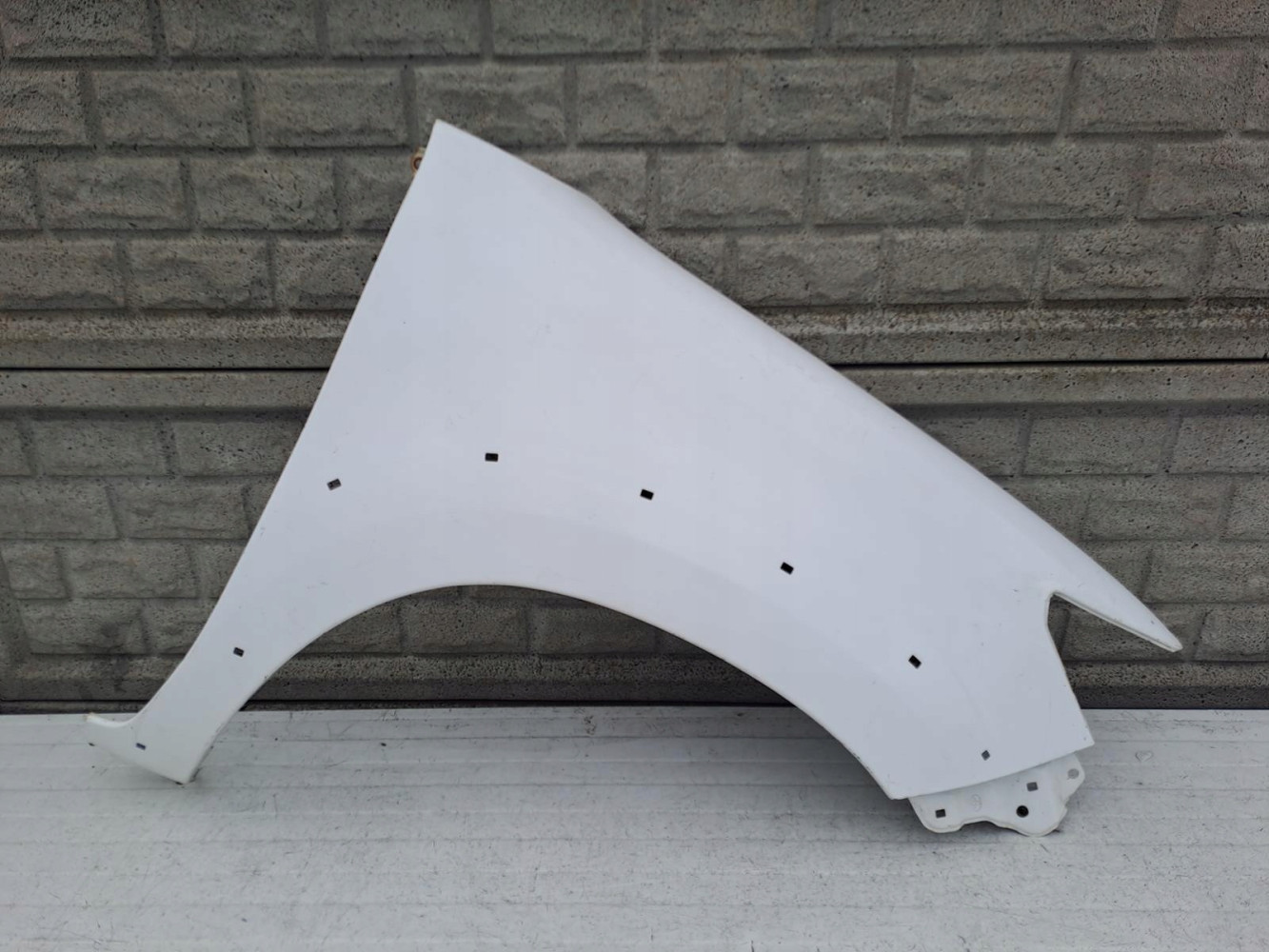 Aripa fata dreapta Toyota Hilux Lift 2012 2015