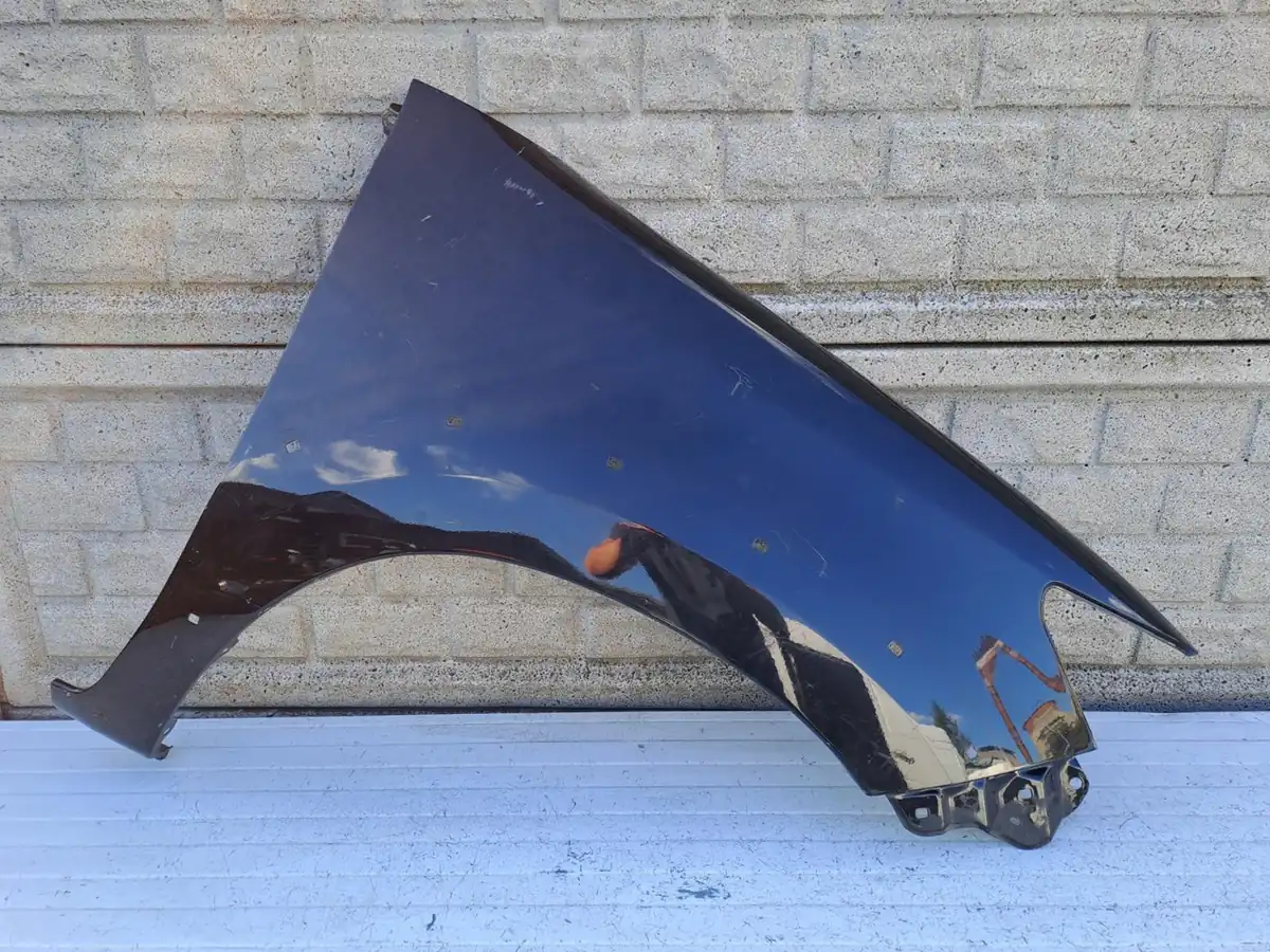 Aripa fata dreapta Toyota Hilux Lift 2012 2015
