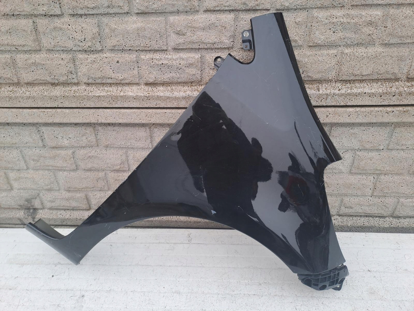 Aripa fata dreapta Toyota Iq 2008 2014
