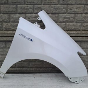 Aripa fata dreapta Toyota Prius Plus