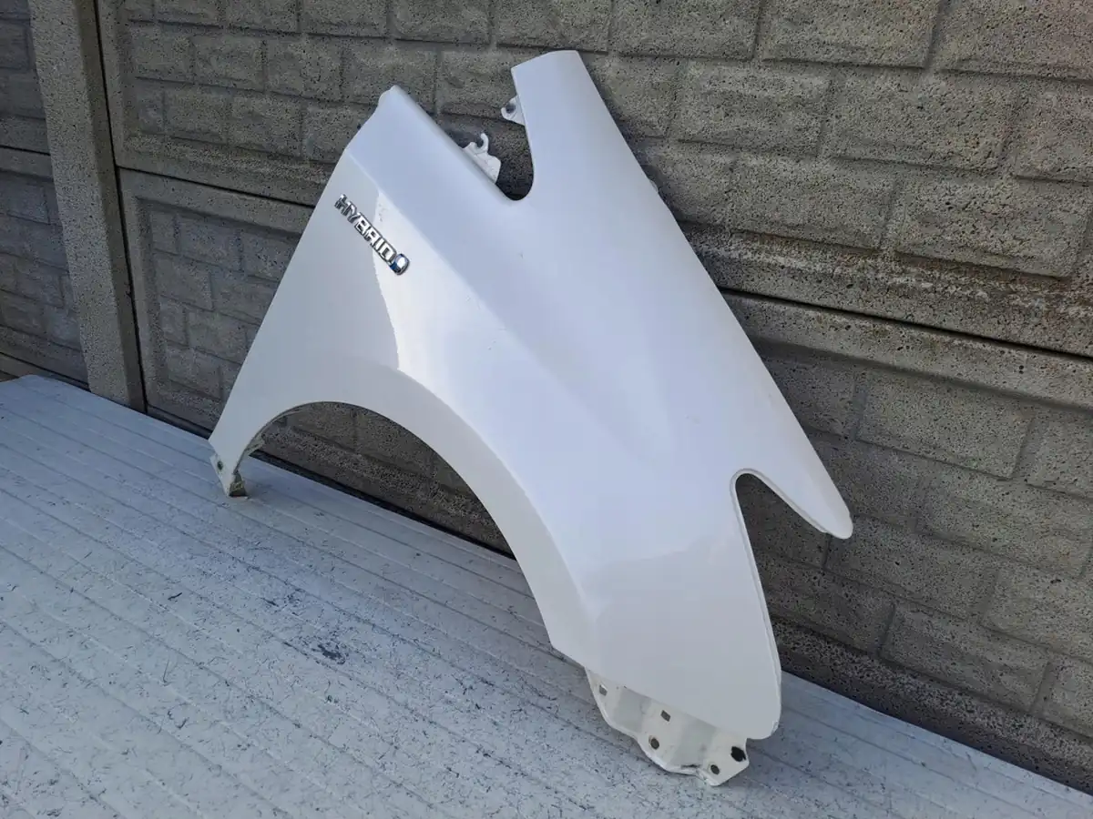 Aripa fata dreapta Toyota Prius Plus