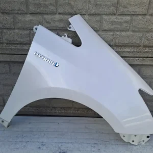 Aripa fata dreapta Toyota Prius Plus