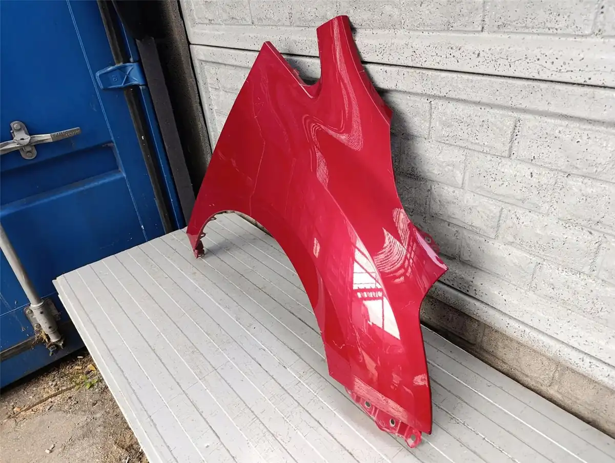 Aripa fata dreapta Toyota Verso Lift