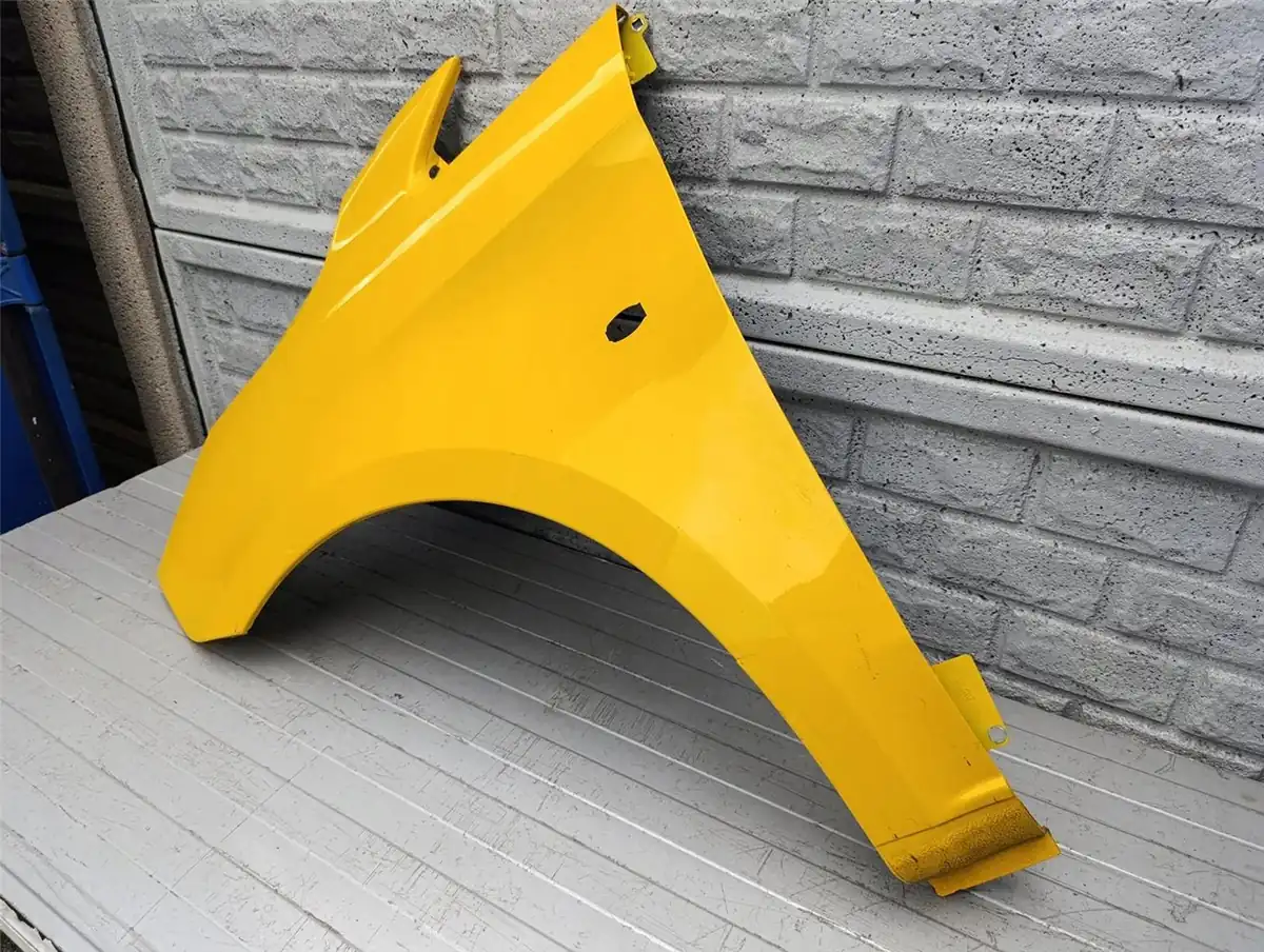 Aripa fata stanga Mercedes-Benz Vito W447 15