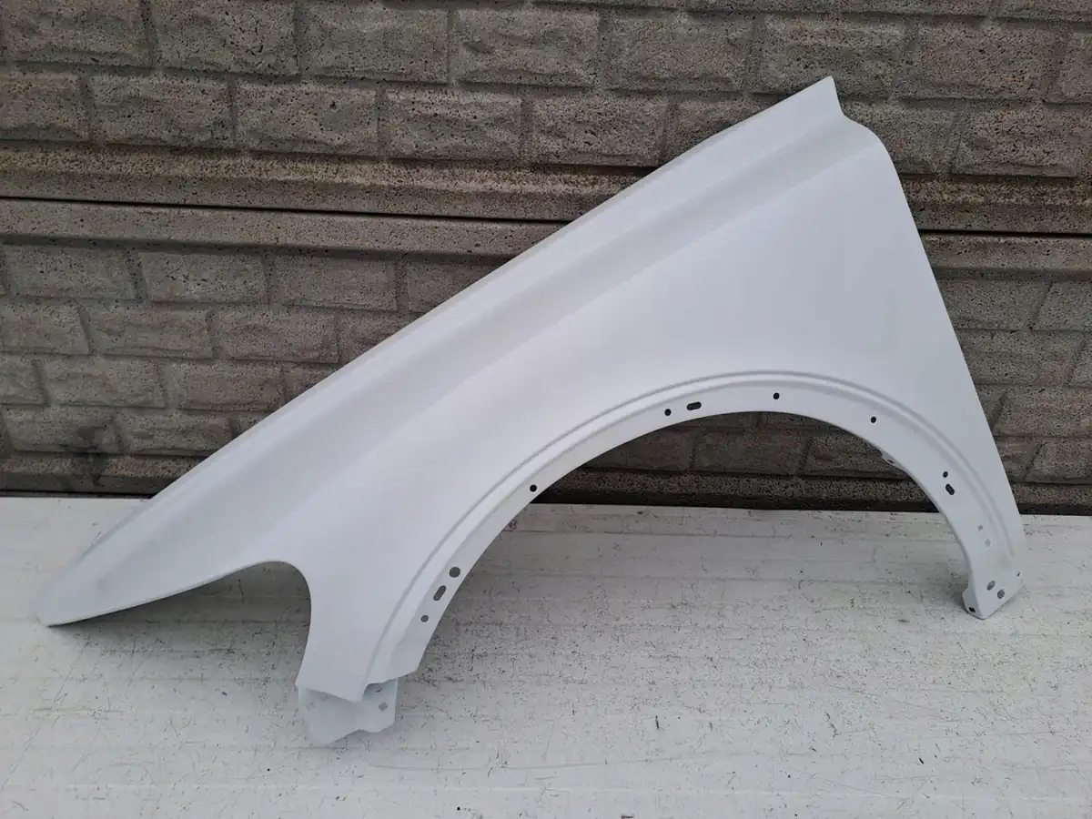 Aripa fata stanga Volvo C30 C 30 06 10