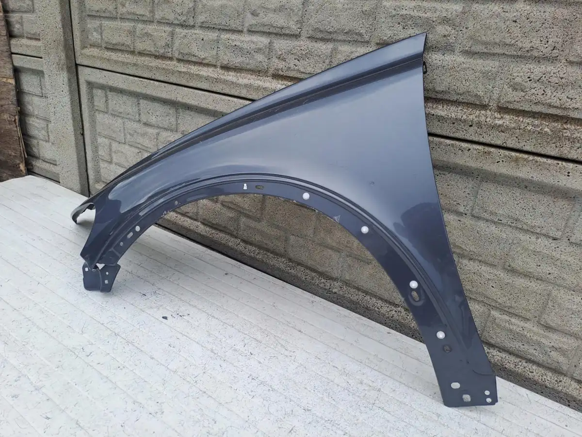 Aripa fata stanga Volvo C30 C 30 06 10