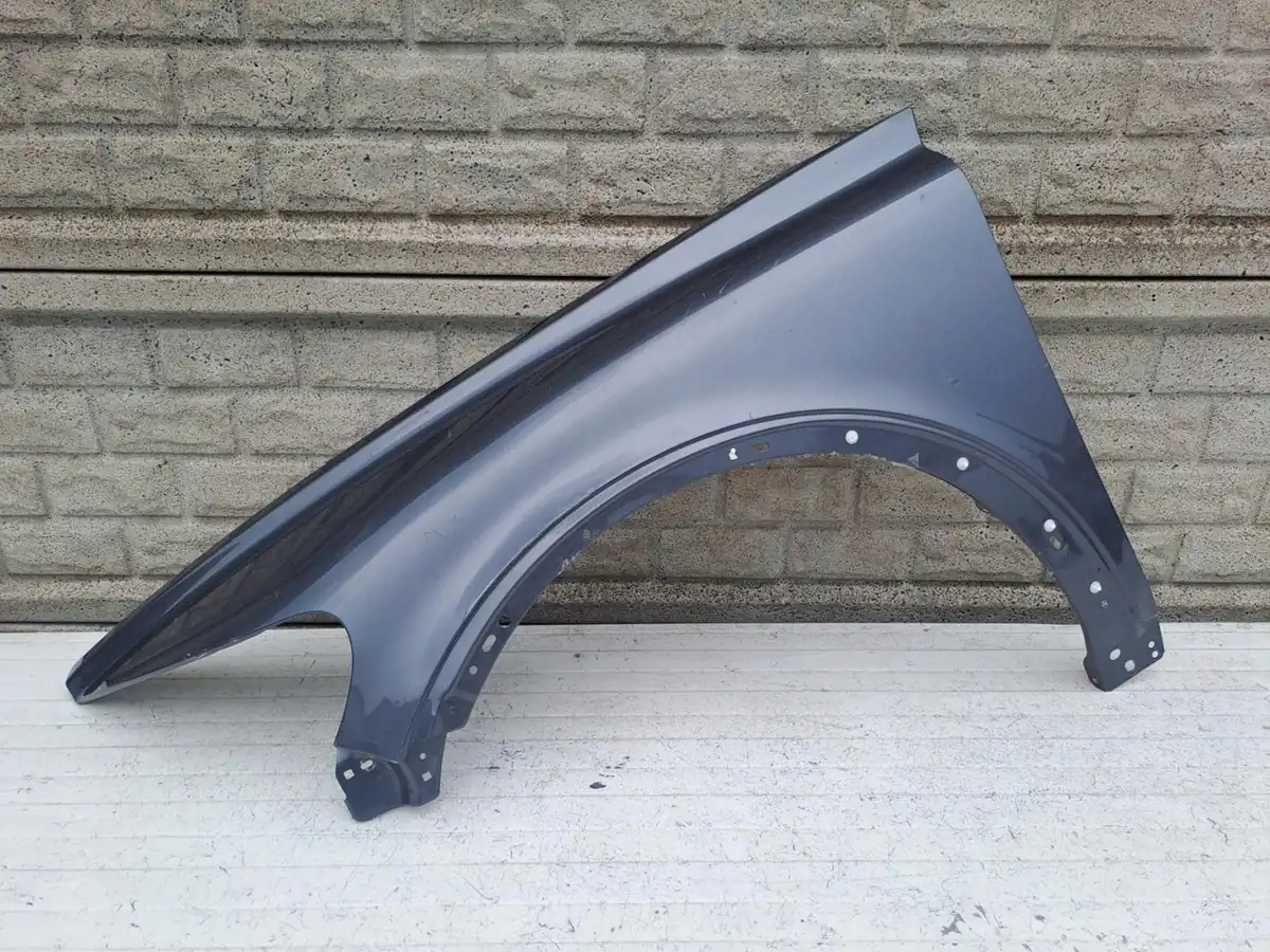 Aripa fata stanga Volvo C30 C 30 06 10