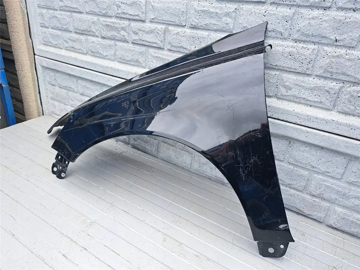 Aripa fata stanga Volvo C70 Lift 2009 2013