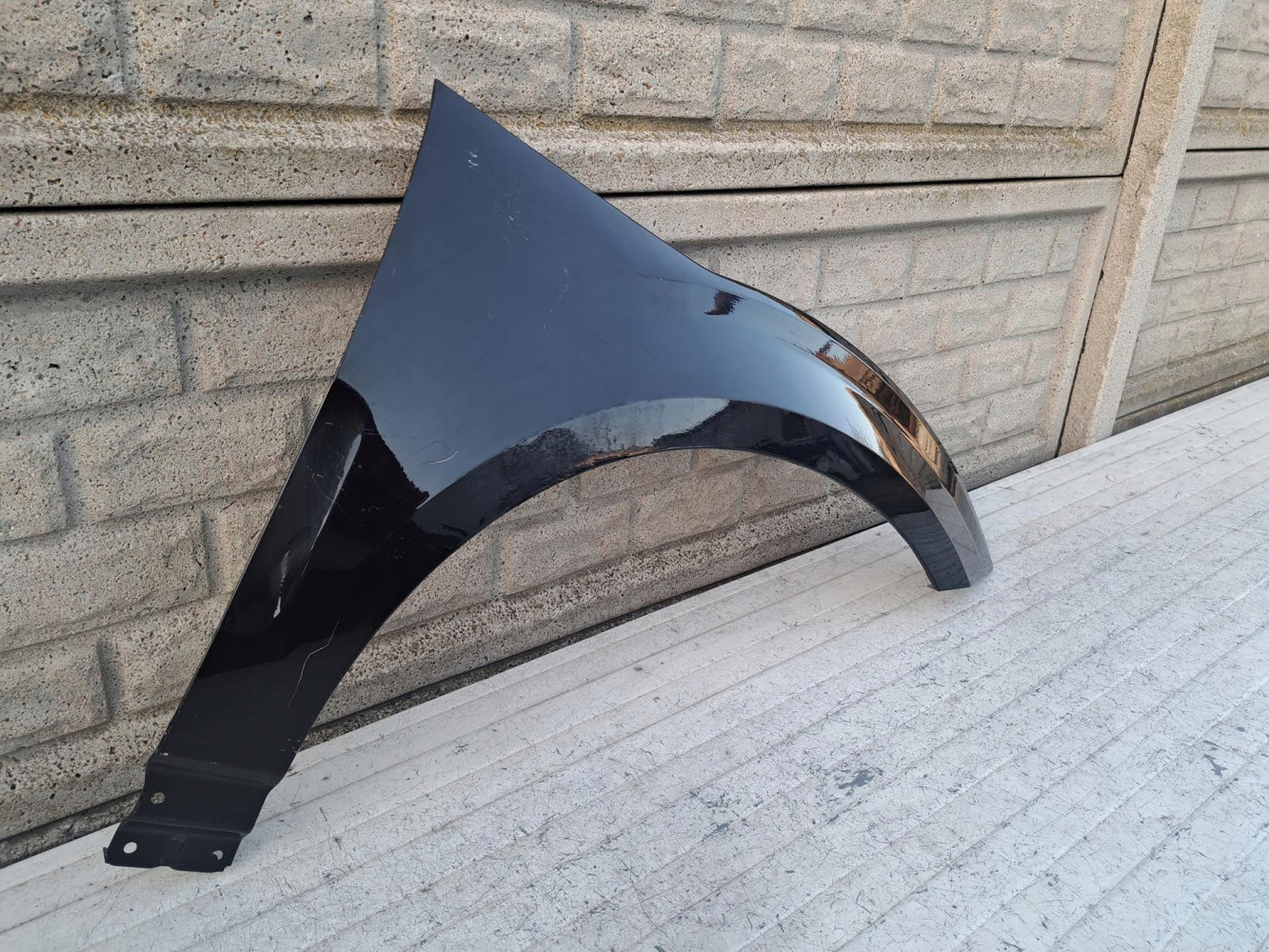 Aripa fata dreapta Volvo Ex30 2023 - Image 3