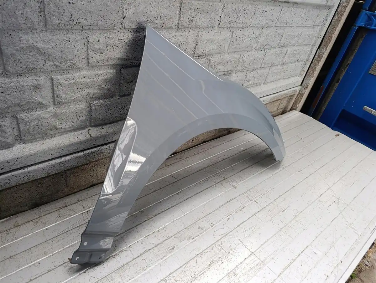 Aripa fata dreapta Volvo Ex30 2023