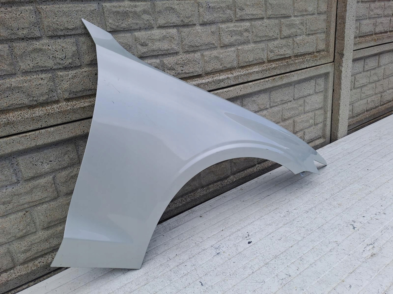 Aripa fata dreapta Volvo S60 V60 Ii 2019 2024 - Image 3
