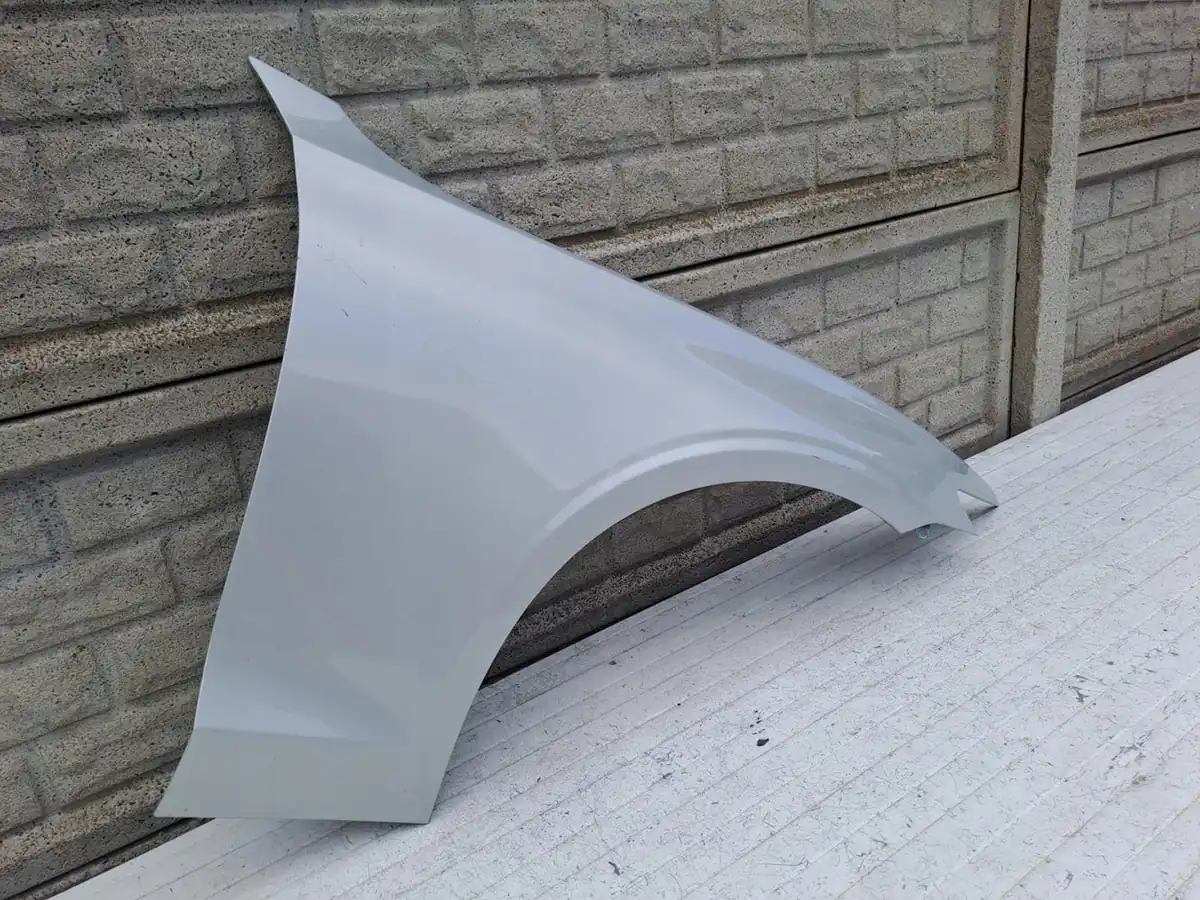 Aripa fata dreapta Volvo S60 V60 Ii 2019 2024