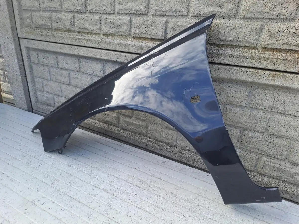 Aripa fata stanga Volvo V40 Lift 00 04 - Image 3