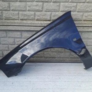 Aripa fata stanga Volvo V40 Lift 00 04