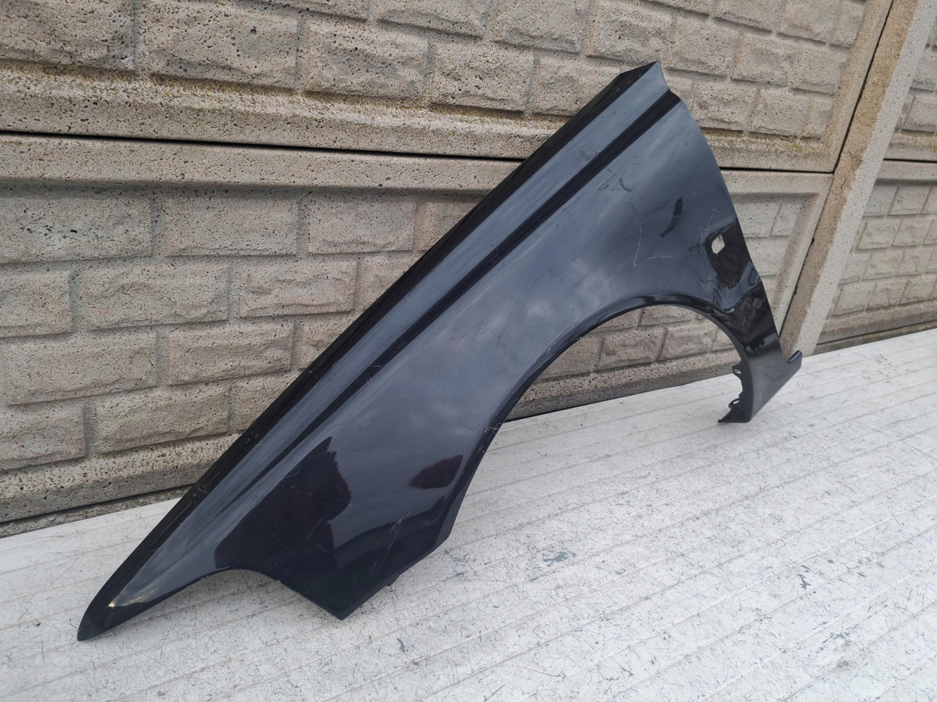 Aripa fata stanga Volvo V40 Lift 00 04 - Image 2