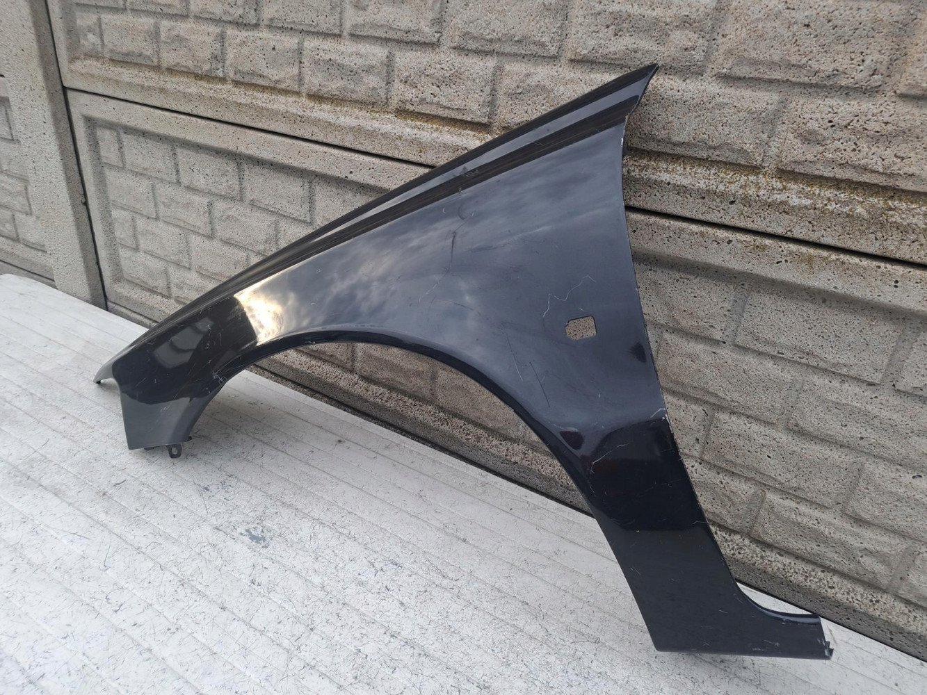 Aripa fata stanga Volvo V40 Lift 00 04 - Image 3