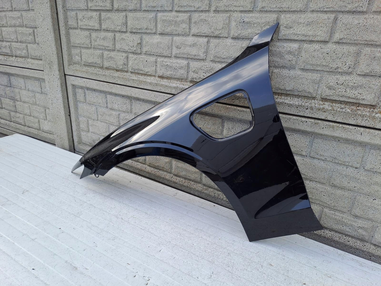 Aripa fata stanga Volvo V60 S60 18 23 Hybrid - Image 3