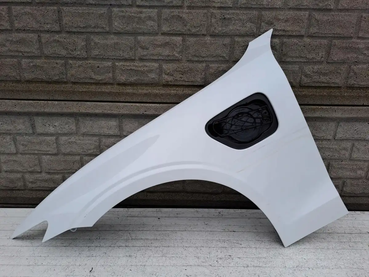Aripa fata stanga Volvo V60 S60 18 24 Hybrid
