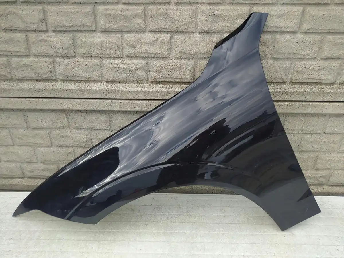 Aripa fata stanga Volvo Xc60 Xc 60 2017 2024