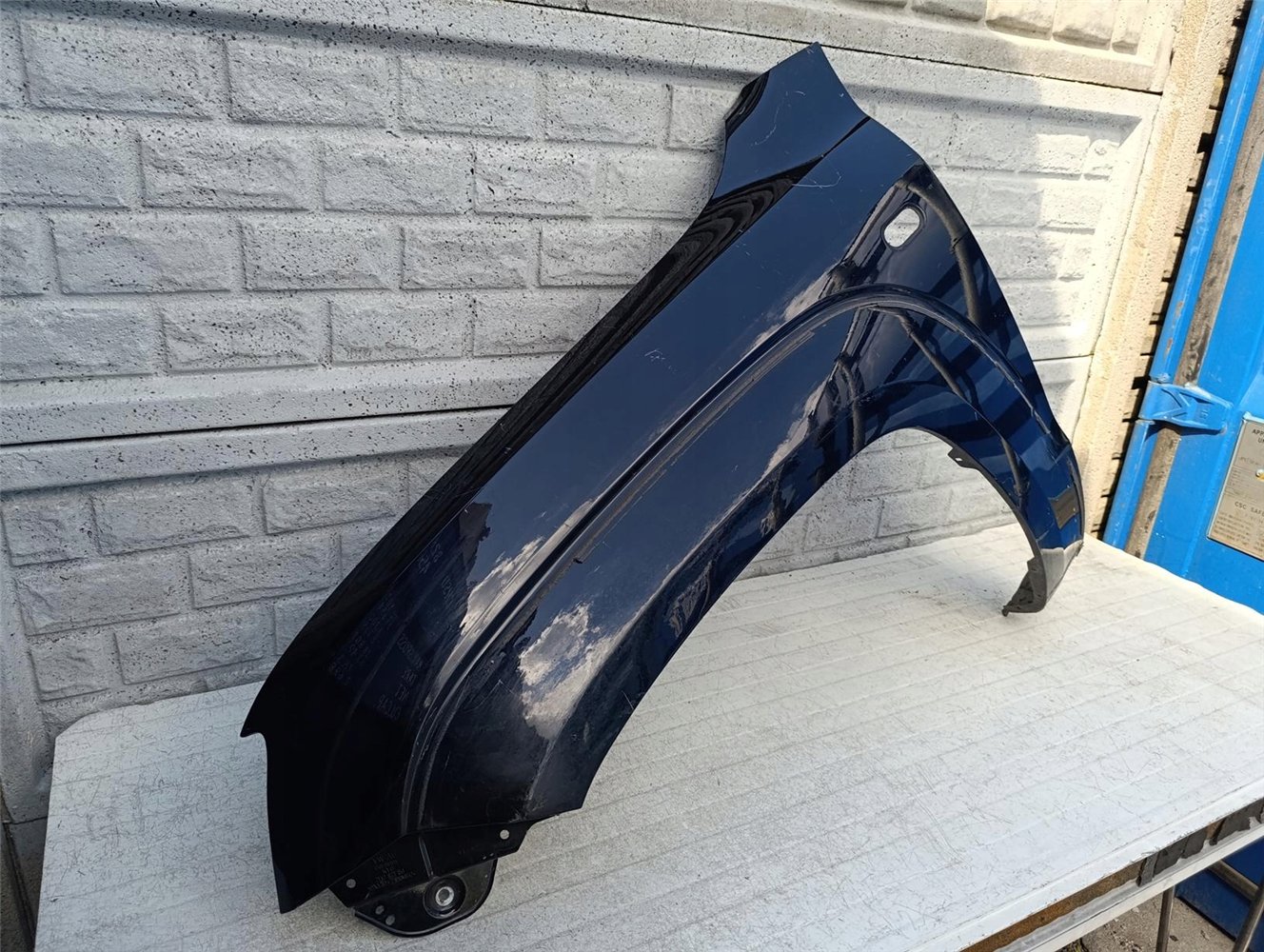 Aripa fata stanga Volkswagen Vw Amarok 2h0 2016 2022 Lift - Image 2