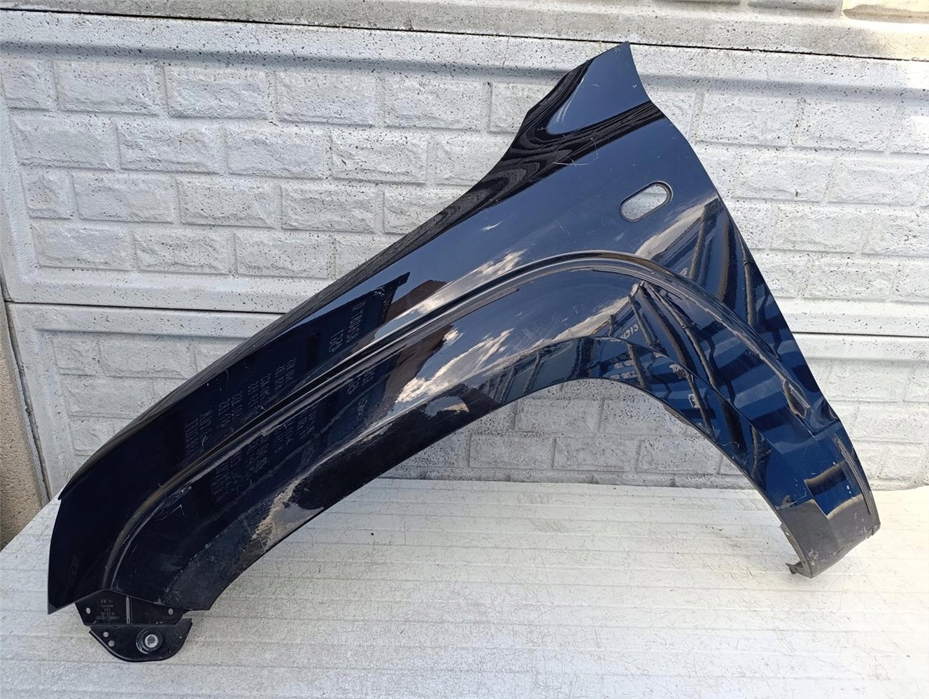 Aripa fata stanga Volkswagen Vw Amarok 2h0 2016 2022 Lift