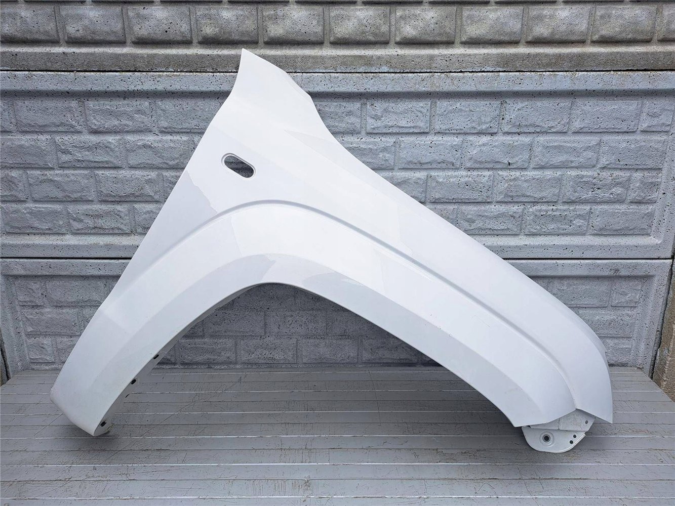 Aripa fata dreapta Volkswagen Vw Amarok 2h0 2016 2022 Lift