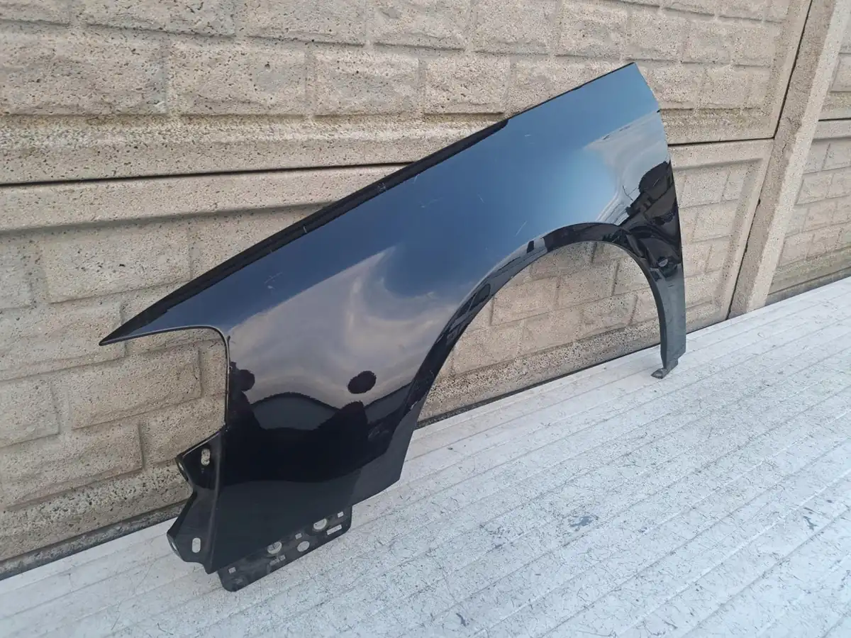 Aripa fata stanga Volkswagen Vw Passat B6 2005 2010