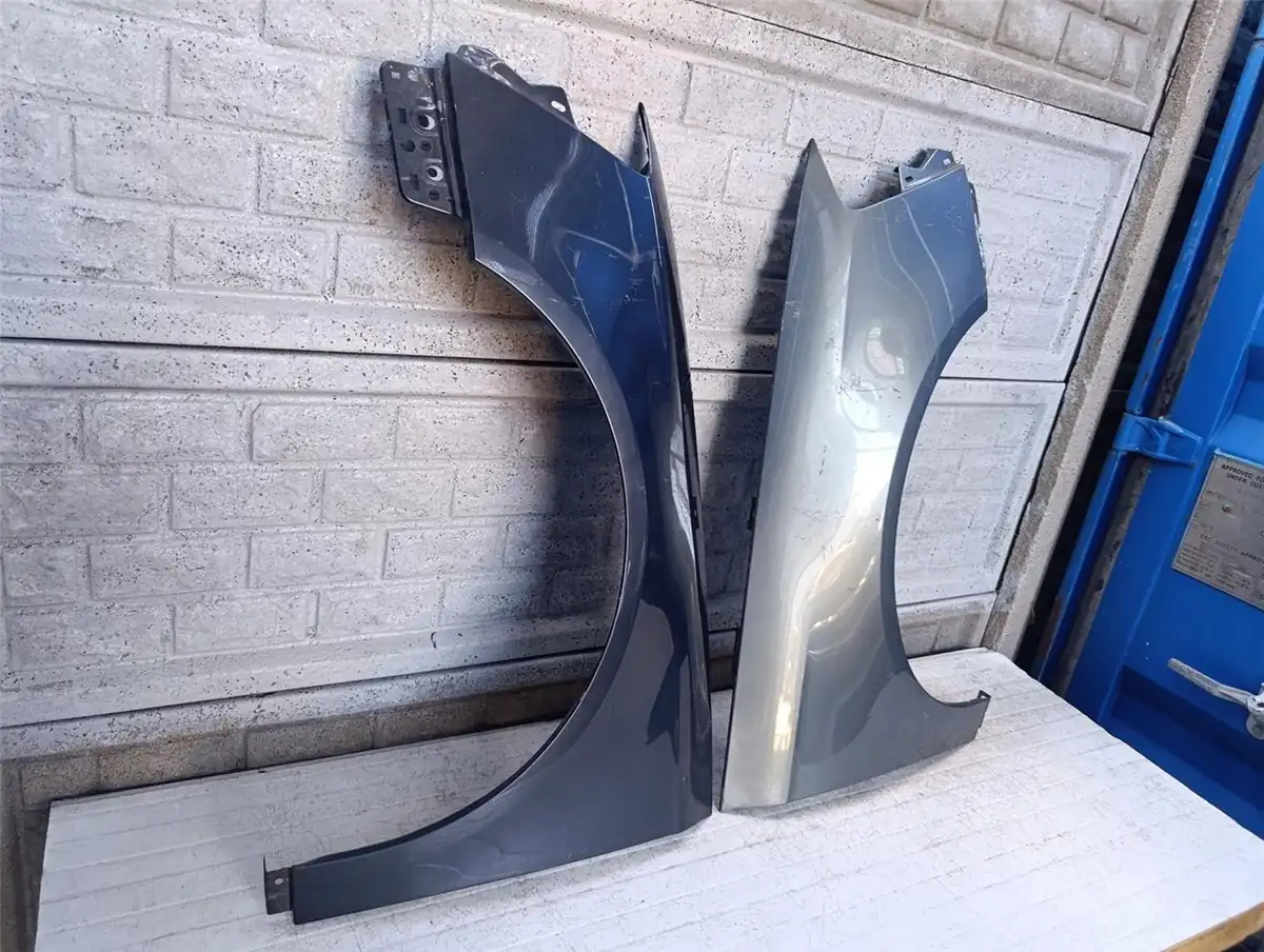 Aripa fata stanga Volkswagen Vw Passat B6 2005 2010