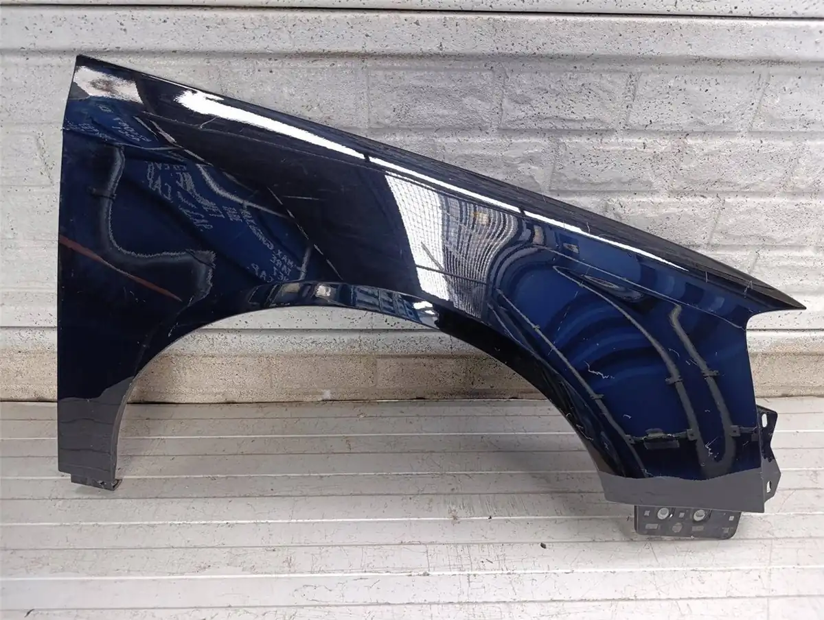 Aripa fata dreapta Volkswagen Vw Passat B6 2005 2010