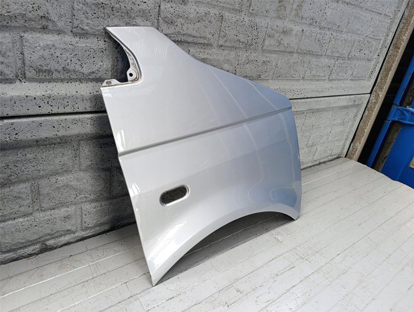 Aripa fata dreapta Volkswagen Vw T5 T6 2003 2016 - Image 3