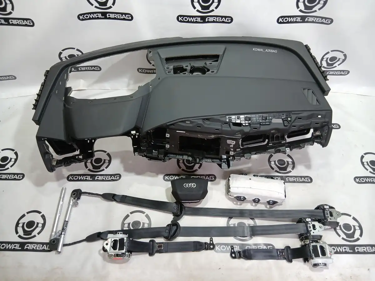 plansa bord audi q4