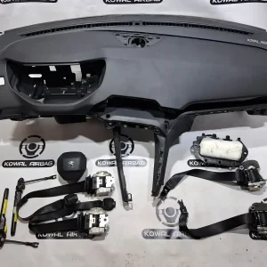 plansa bord peugeot 3008