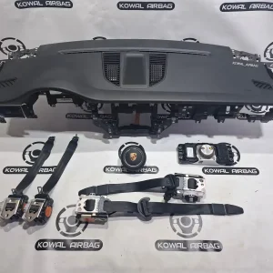 plansa bord porsche macan