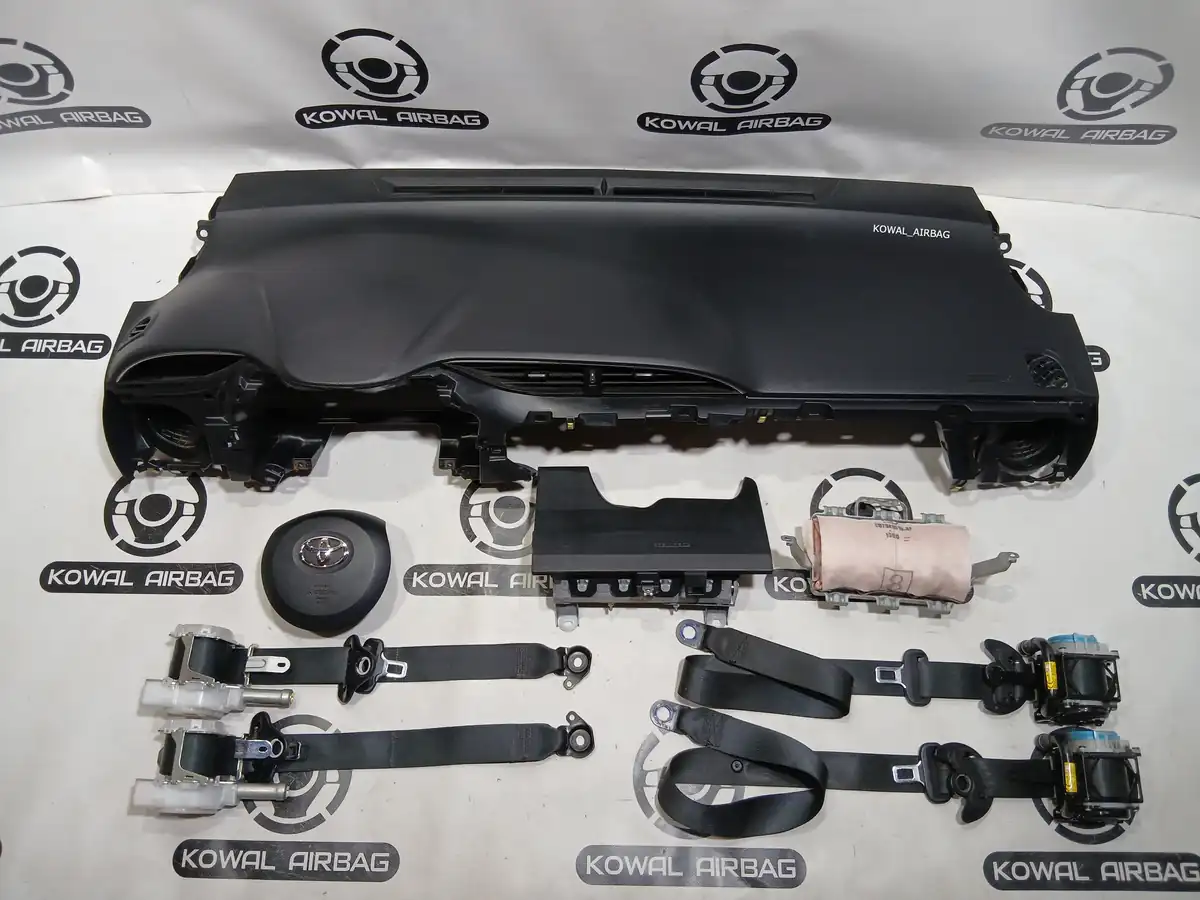 plansa bord toyota yaris