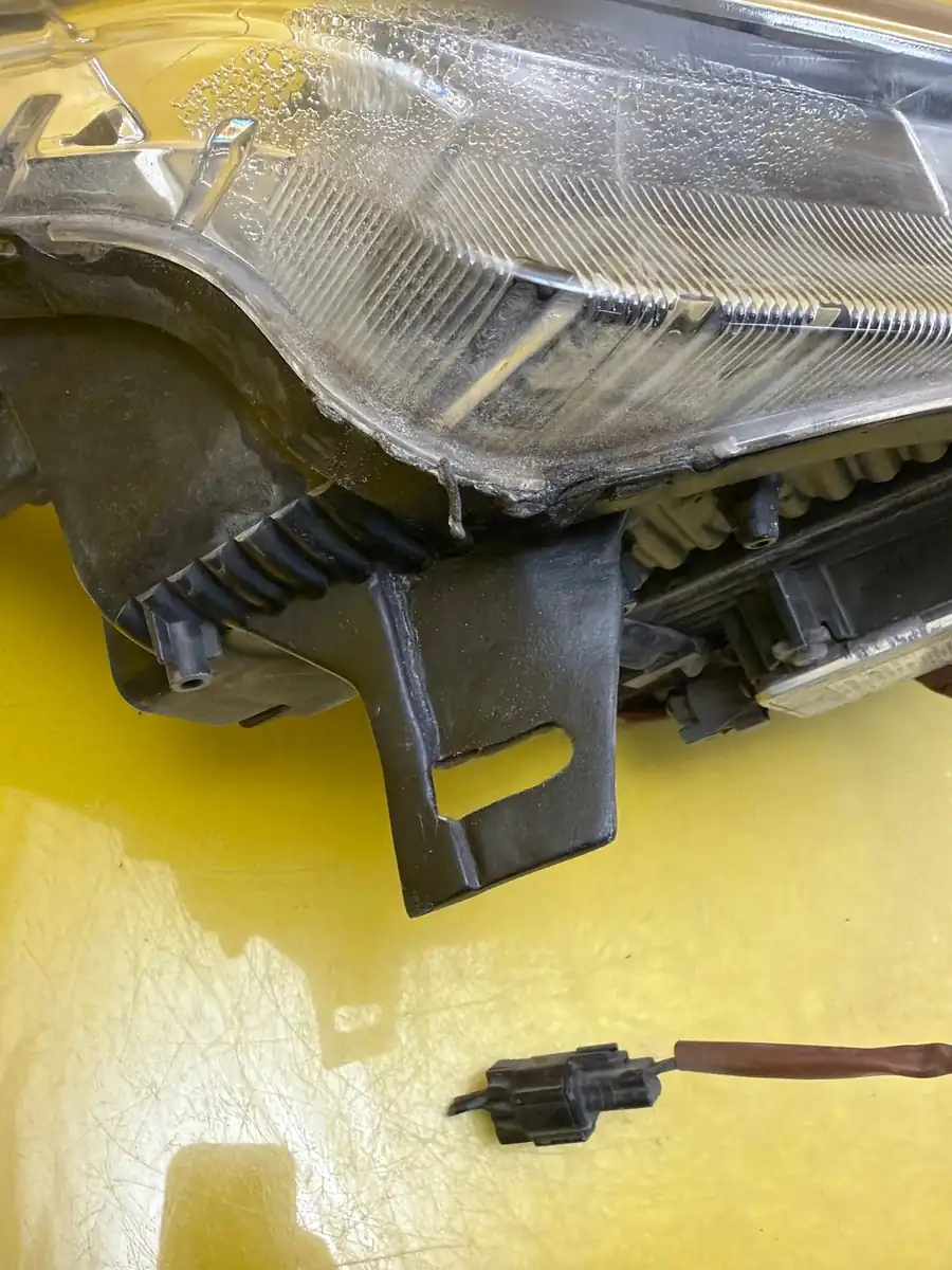 Far Dreapta Xenon Peugeot 4007