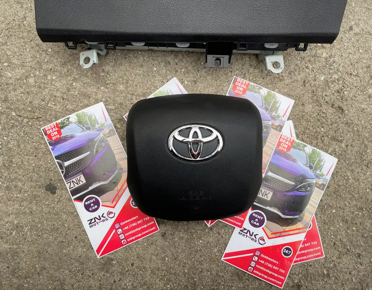 Toyota Hilux Volan Genunchi