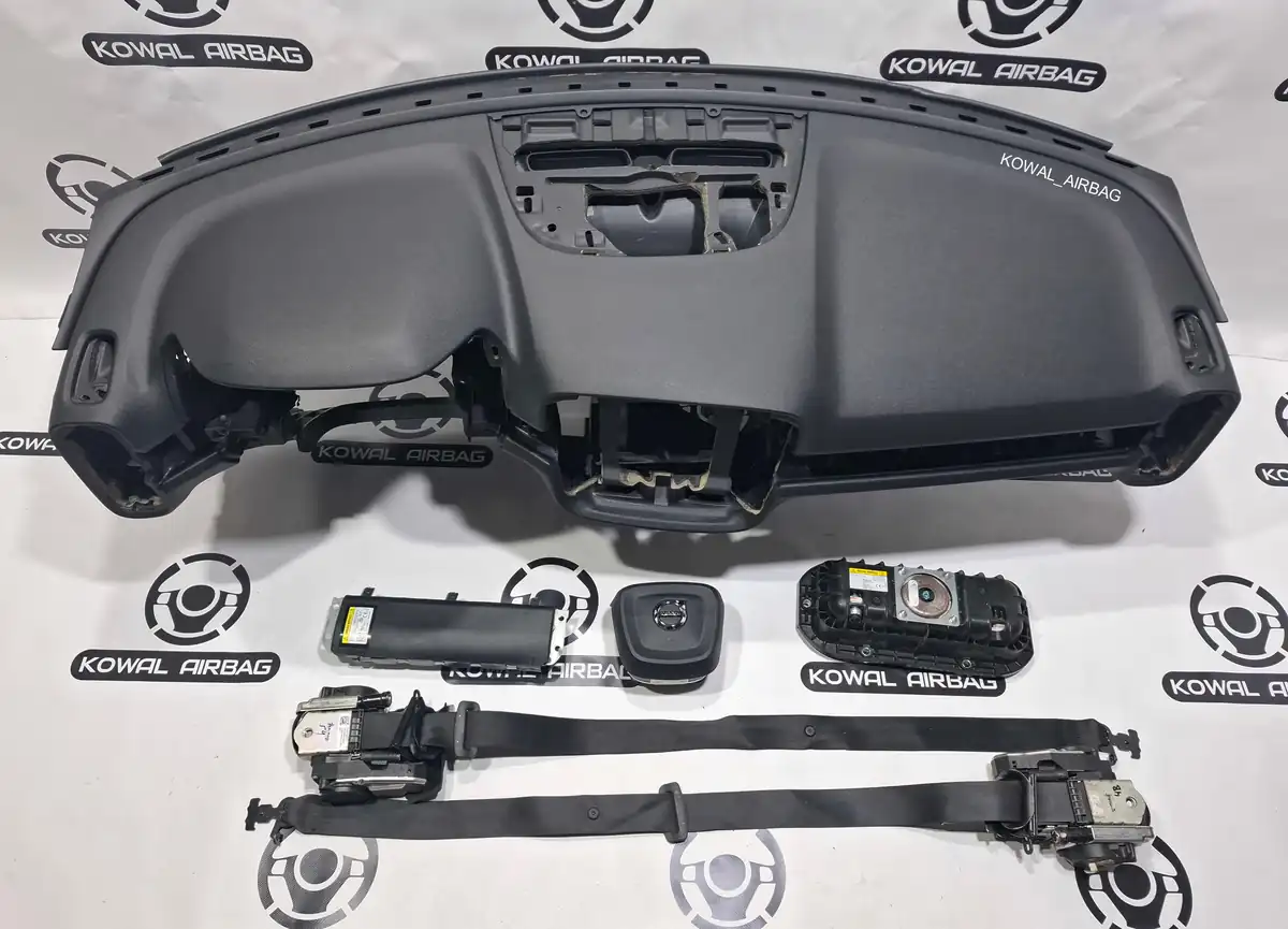 plansa bord volvo xc40