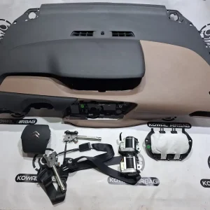 plansa bord citroen c4
