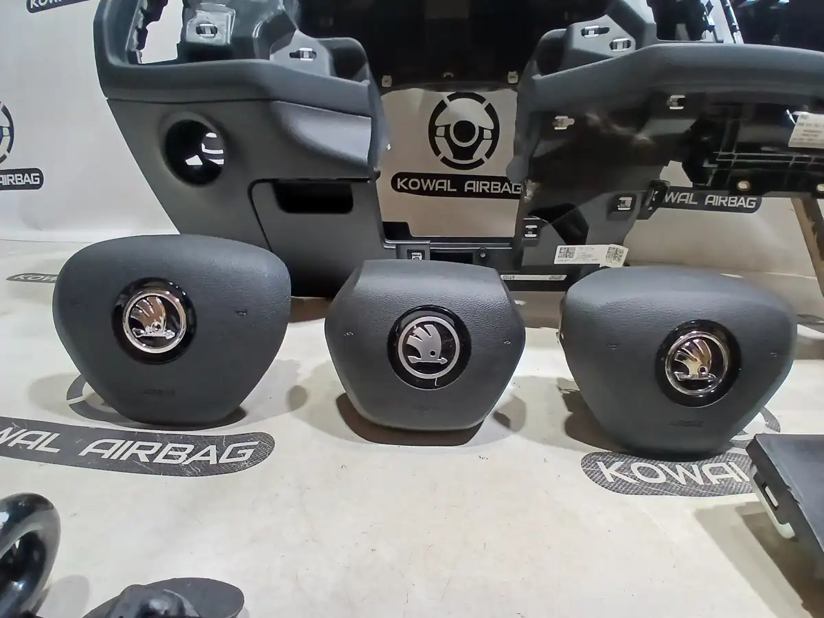 plansa bord skoda