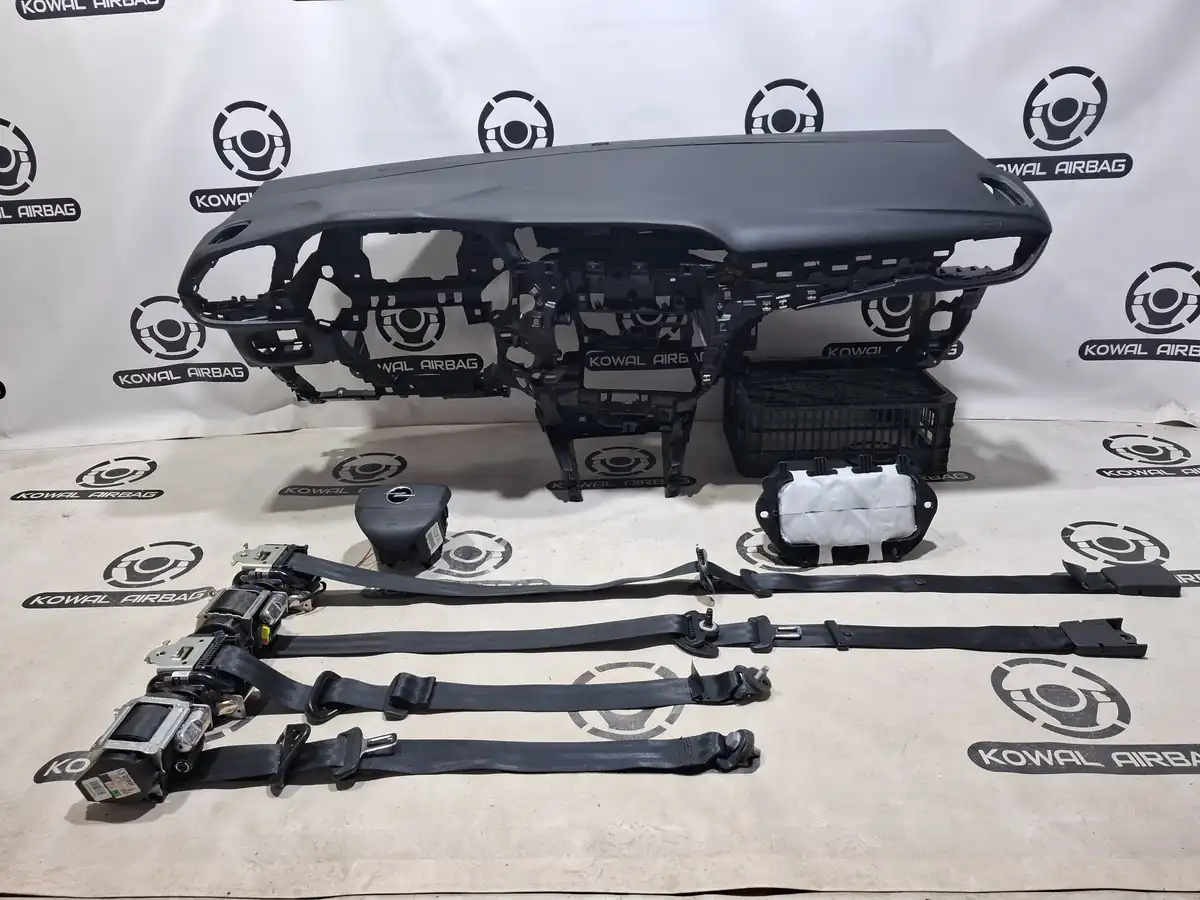 plansa bord opel corsa