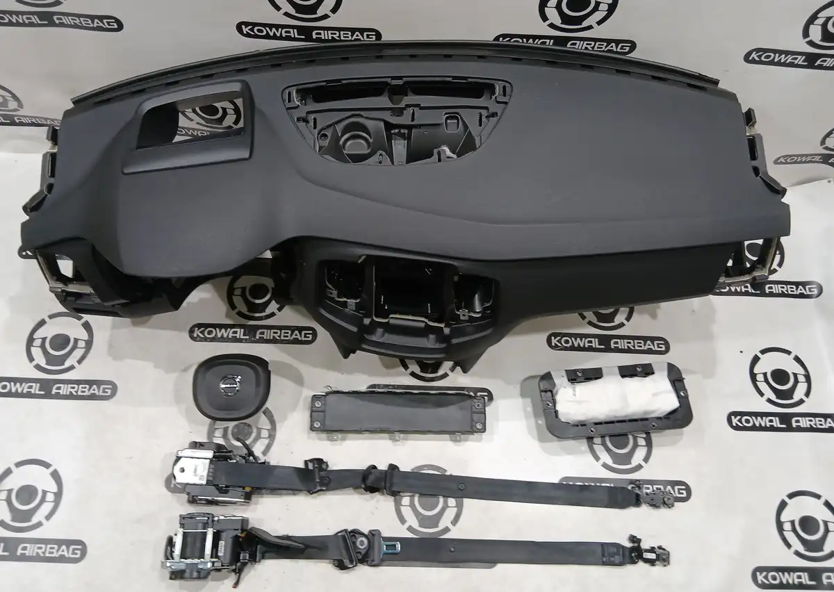 plansa bord volvo xc90