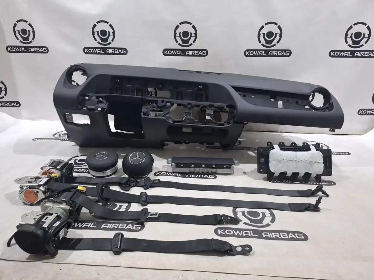 plansa bord mercedes-benz gla